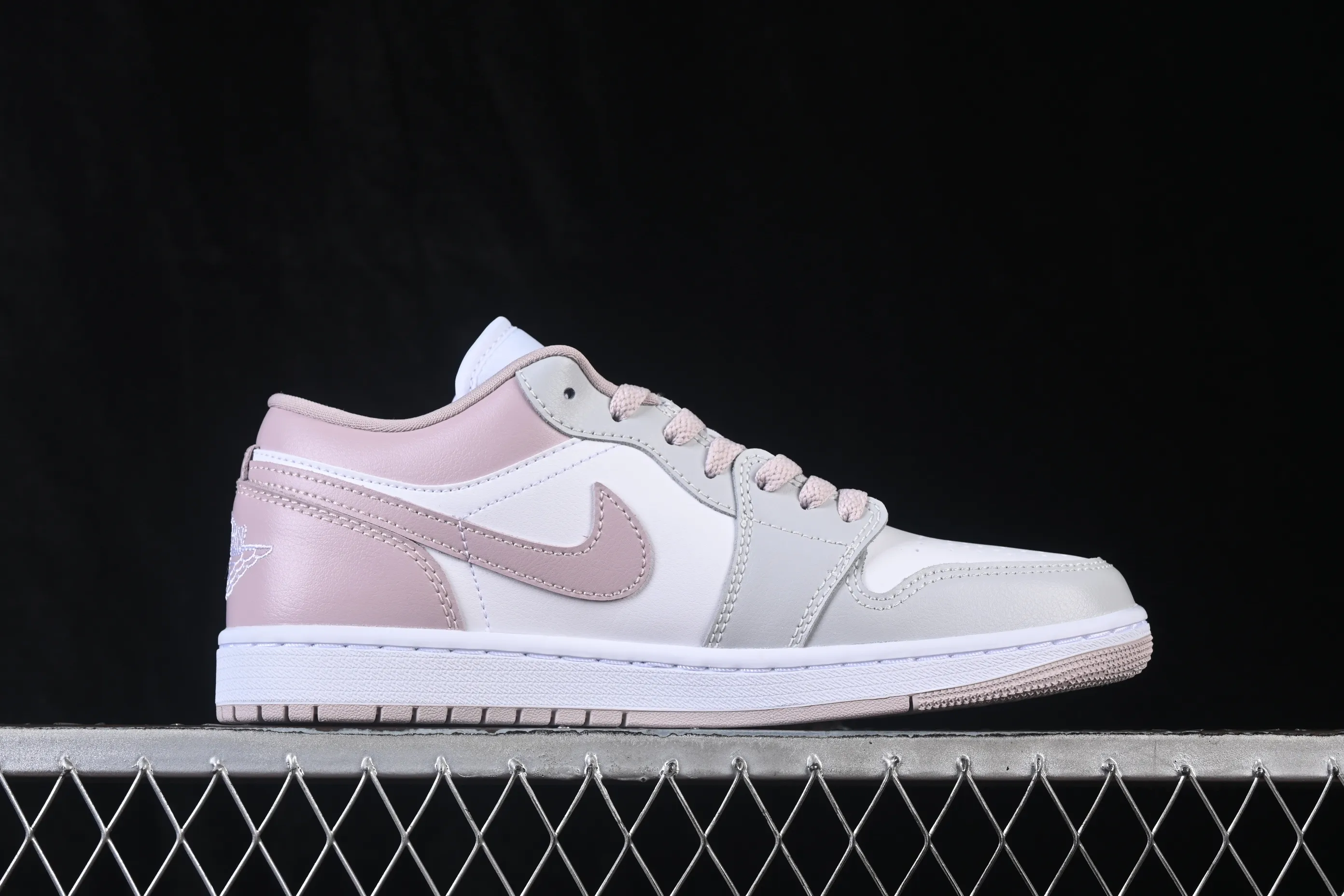 All categories Air Jordan Jordan series basketball shoes Air Jordan 1 Low G version pure original Air Jordan 1 Low AJ1 Joe 1 rice white powder low-top cultural casual sneakers DC0774-606